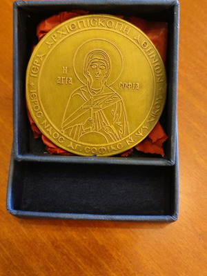 Commemorative coin used in box