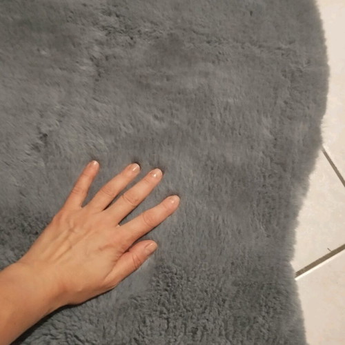 Fur rug throw used 90 cm