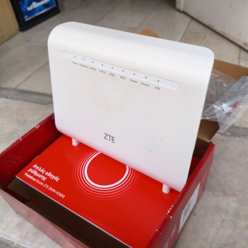 Router ZTE ZXHN H288A σαν καινούργιο με dual-band Wi-Fi και VDSL2/ADSL2+
