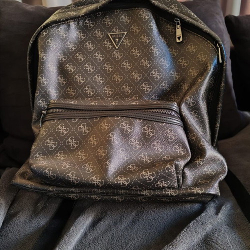 Guess backpack like new, brown leatherette