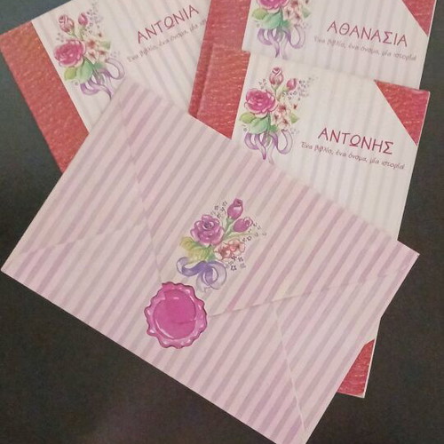 Tie like new with gift card-book