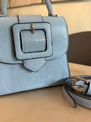Zara crossbody bag blue like new