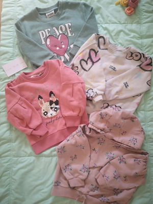 Sweatshirts like new, pack of 4, 92-98cm