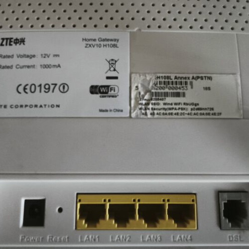 WIND Technicolor TDS136V2 wireless router with ADSL2+ and Ethernet switch