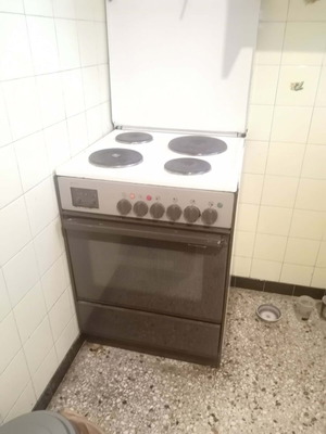 Bosh oven used with hob