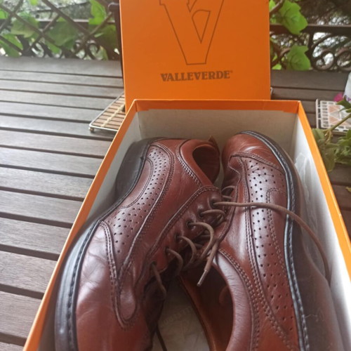 Valleverde men's leather lace-up shoe size 43 like new, brown