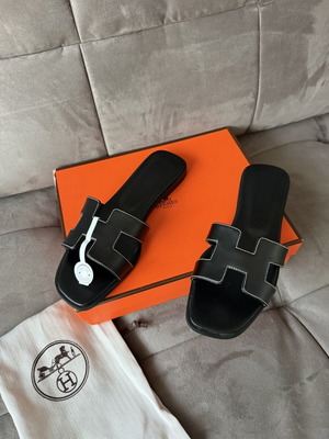 Γυναικεία παντόφλες Hermes μέγεθος 39 καινούργιες