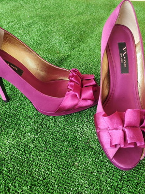 Peep toe satin pumps new Nina New York by NAK SHOES purple