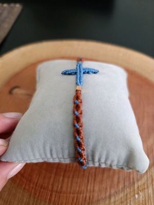 Handmade bracelet new with macrame technique