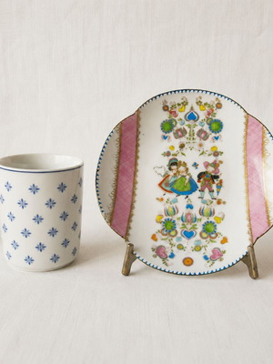 Vintage ARTA porcelain bowl Austria handpainted collectible