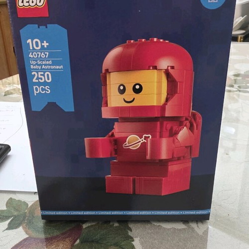 Lego 40767 Baby Astronaut New