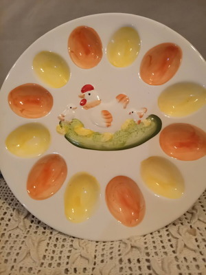 Easter egg holder like new