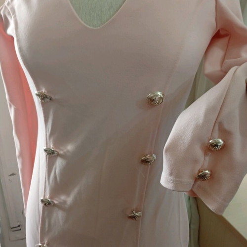 Dress pink soft with gold buttons like new, Small size