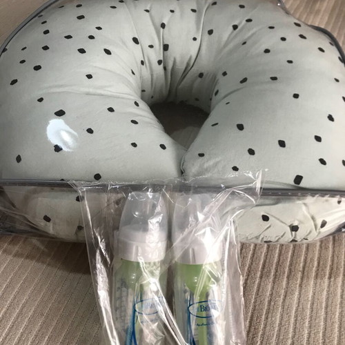 Kikka Boo Nursing Pillow and Dr. Brown's Options+ Anti-Colic Bottles like new