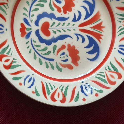 Antique hand-painted wall plate, like new, 23cm diameter