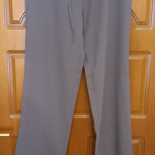 Benetton khaki pants like new, size large