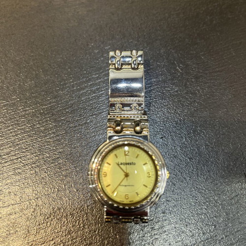 Laquisto women's watch quartz mechanism, like new, metal bracelet