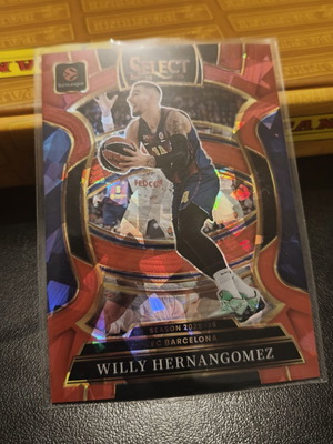 Willy Hernangomez Barcelona Concourse Red Cracked Ice 2025-26 Panini Select Euroleague Card new
