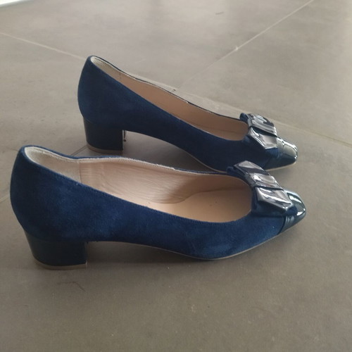 Tsitsivas leather pumps size 37 like new, blue