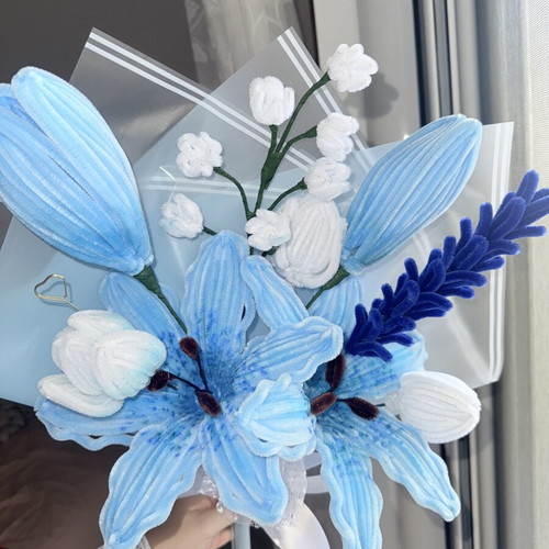 Handmade Lilium Flower Bouquet with Waterproof Wrapping