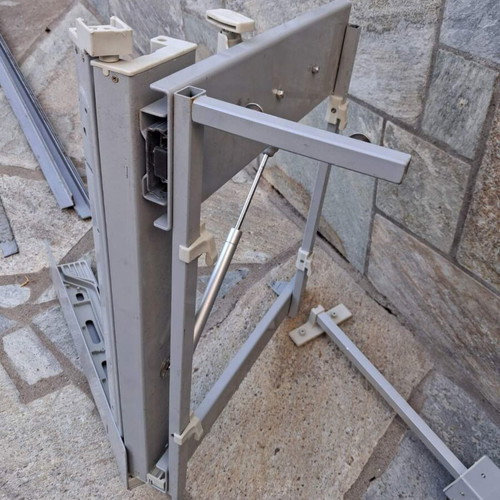 Corner kitchen cabinet mechanism with shelves like new