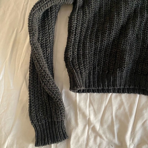 Dark slightly cropped sweater like new, one size