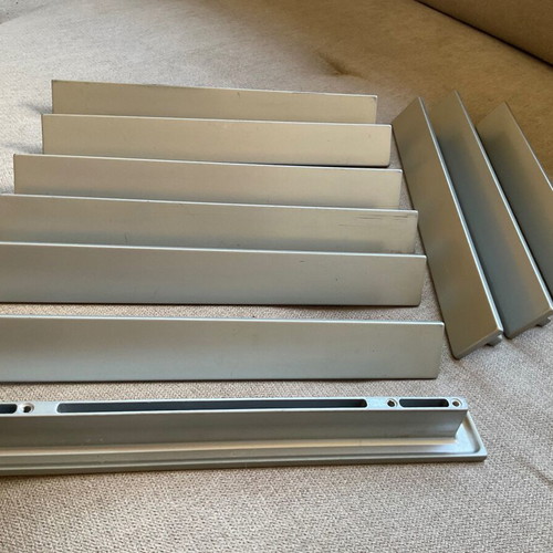 Set of 10 aluminum handles for cabinets