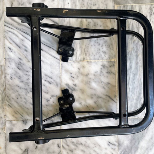 Delivery rack used with tilt mechanism and free anti-theft locks