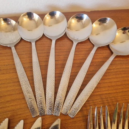 United Airlines vintage stainless steel cutlery set