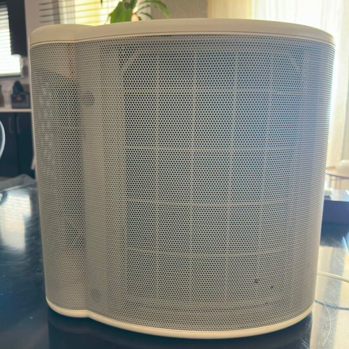 DeLonghi Aria Puro DAP 130 air purifier and ionizer like new