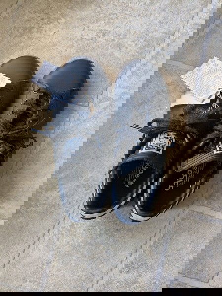 παπούτσια Adidas