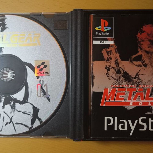 Metal Gear Solid PlayStation 1 Black Label mint condition, collectible