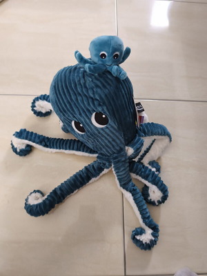 Octopus plush with baby octopus, Los Delingos, new