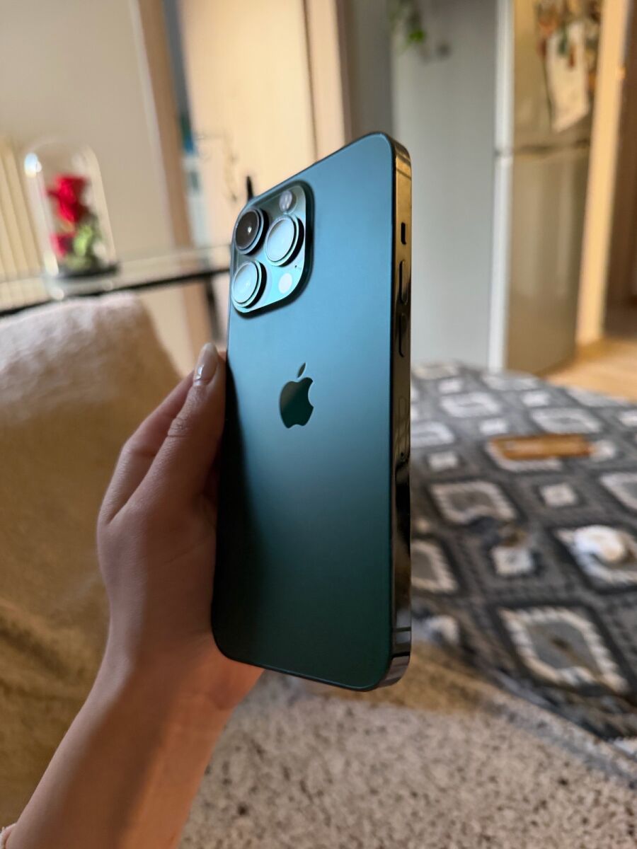 iPhone 13 Pro 128GB Alpine Green like new - € 440,00 - Vendora.cy