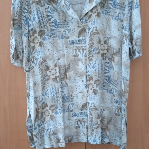Christof shirt used, size XL, beige and green shades