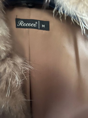 Rococo coat used with detachable fur collar, brown, size M