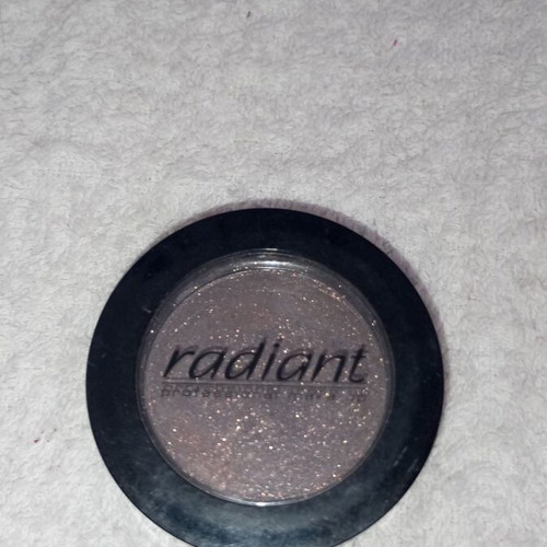 Radiant eyeshadow used, shade 216 with gold-brown glitter