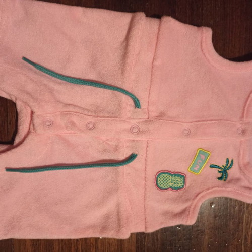 Baby bodysuits like new, set of 2 pieces