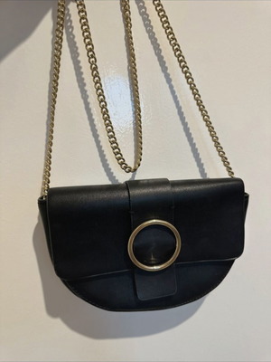 Black crossbody bag Mango like new with gold chain
