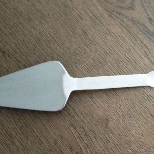 Michelin 18/10 Stainless Steel Cake Spatula like new