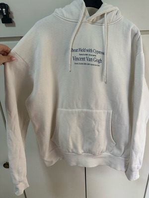 Pull & Bear hoodie used, white with fleece lining and hood
