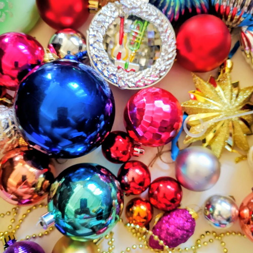 Christmas ornaments and balls set of 46, plastic