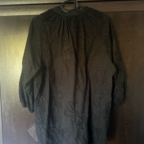 Oversized shirt black new, long with elastic on elbows