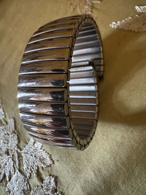 Metal elastic watch strap like new 18mm length 15.5cm