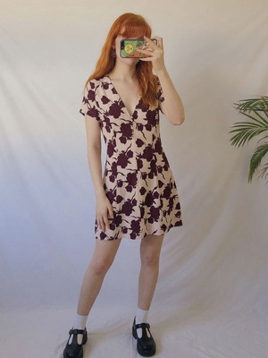 Mini floral dress used with V neck in pink-bordeaux ASOS