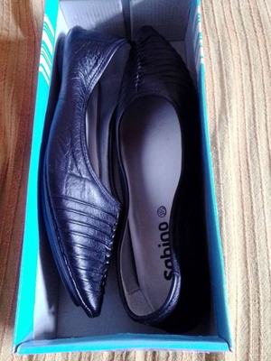 Black pasoumaki shoes made of synthetic leather, unworn, size 38