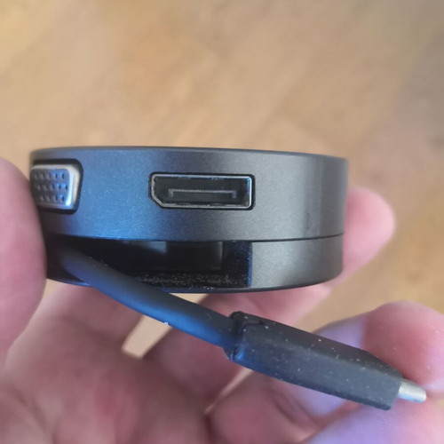 Dell Mobile Adapter DA300 USB-C 6-in-1 new