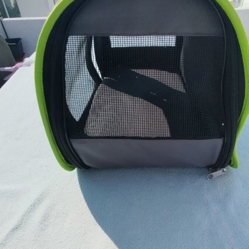 Pet cat carrier bag like new, good condition