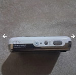 Samsung i8 8.2 MP compact camera