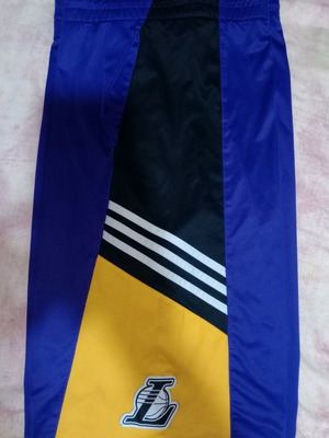 Lakers shorts Adidas used, size XL
